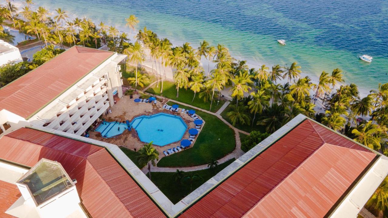Mombasa Continental Resort Shanzu Bagian luar foto